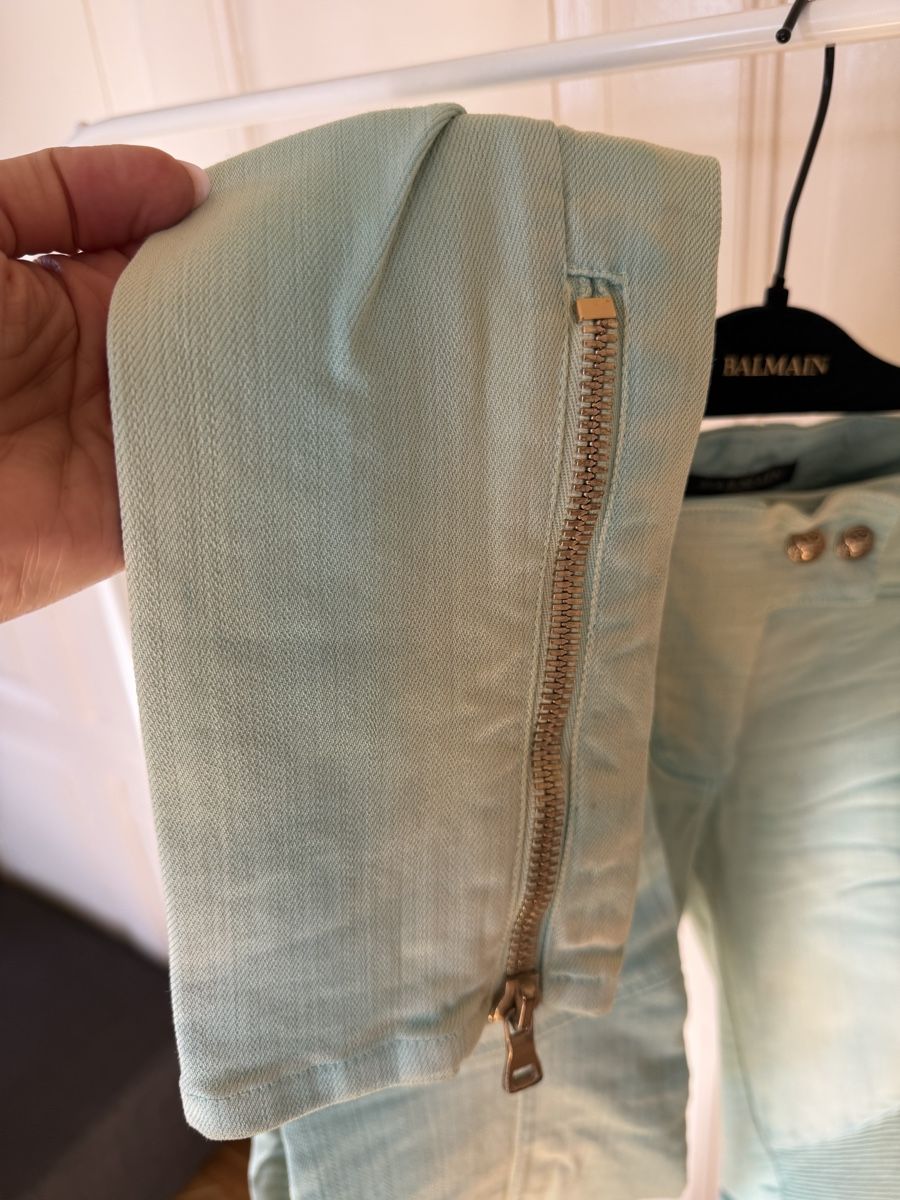 Jeans: Balmain Jeans, hellblau, Gr. 36- Super Zustand! – Nuovo (secondo la descrizione) da Uetikon am See venduto da jan_bx6p 1