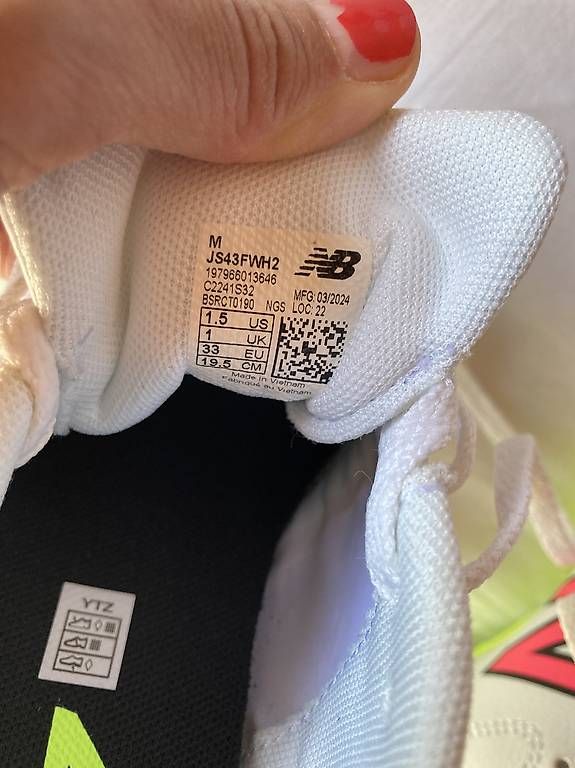 Scarpe da uomo: Fussballschuhe New Balance 33 – Usato da Haldenstein venduto da meladin 1