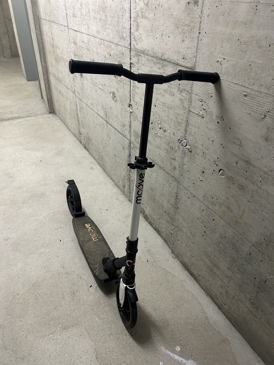 Veicoli per bambini: Velo Trottinett Kinder Velo – Usato da Schlieren venduto da swi_dqn9 7