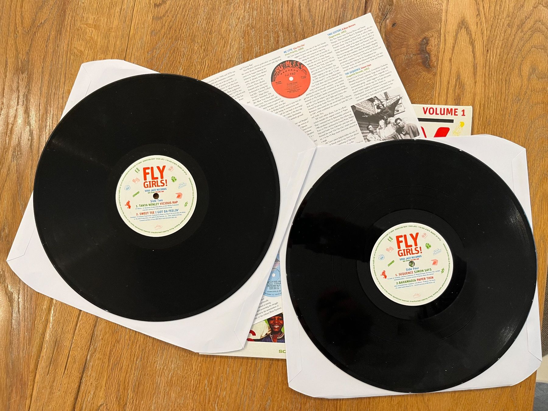 Dischi in vinile: Fly Girls Volume 1 – Usato da Olten venduto da Xtra 3