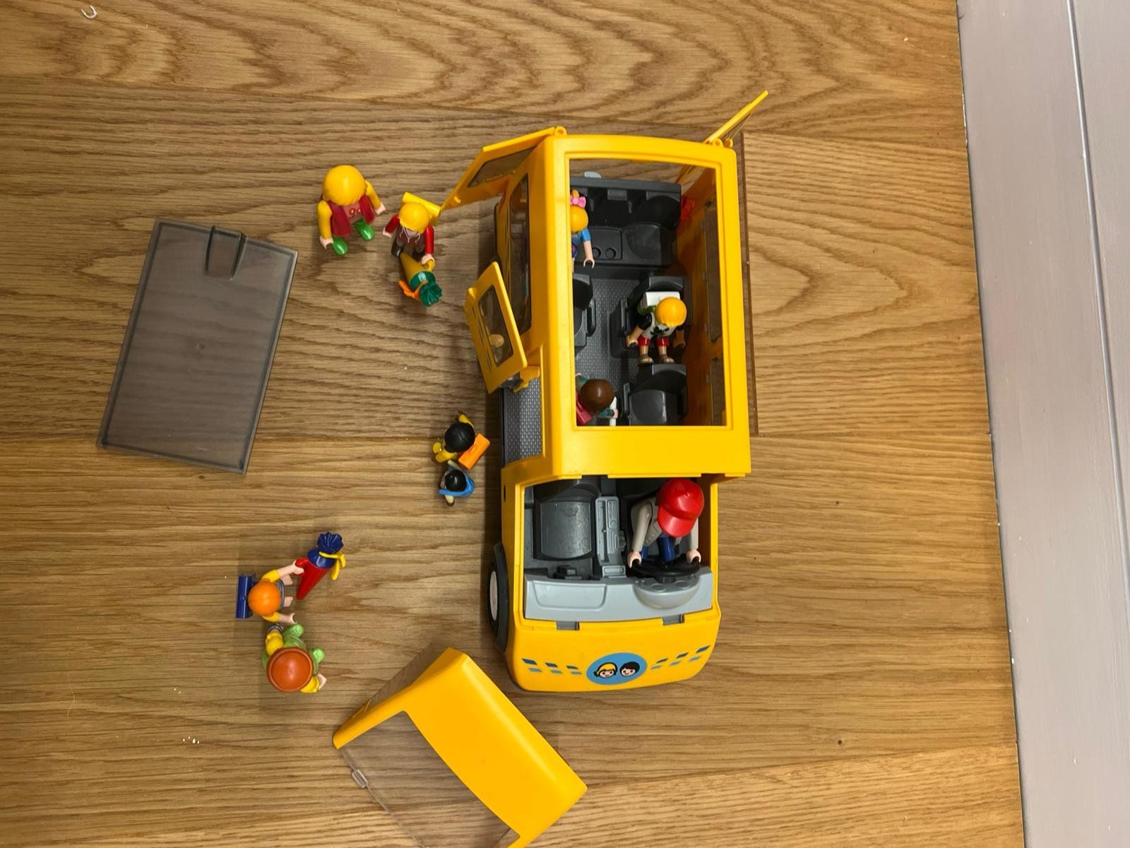 Playmobil Giocattoli: Playmobil Schulbus – Usato da Lungern venduto da Bohnenkraut69 1