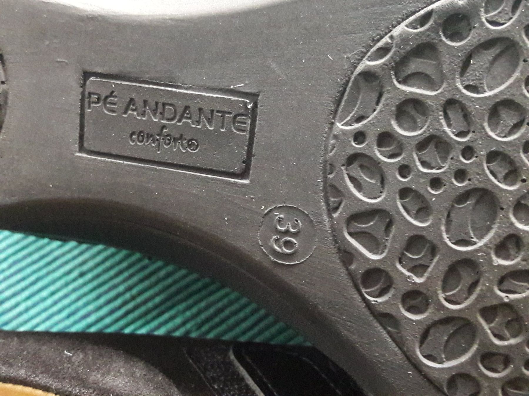 Scarpe da donna: SCHUHE - 39 - LEDER - AIRSOFT COMFORT + -Schwarz – Usato da Luzern venduto da miocarobabbonetoscan 5