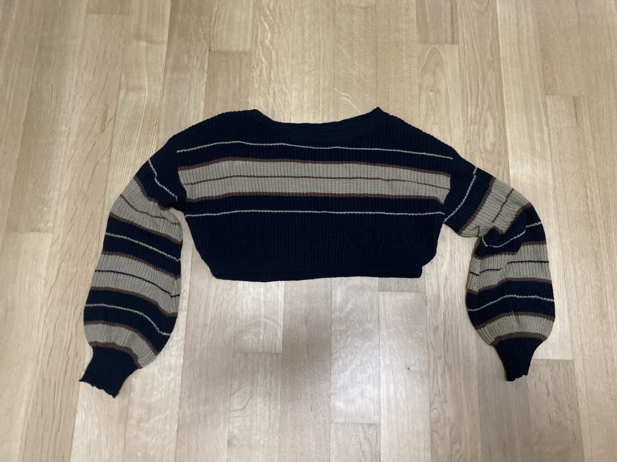 Shein Maglioni & Felpe: SHEIN Striped Cropped Sweater – Usato da Belp venduto da jan_6yvx