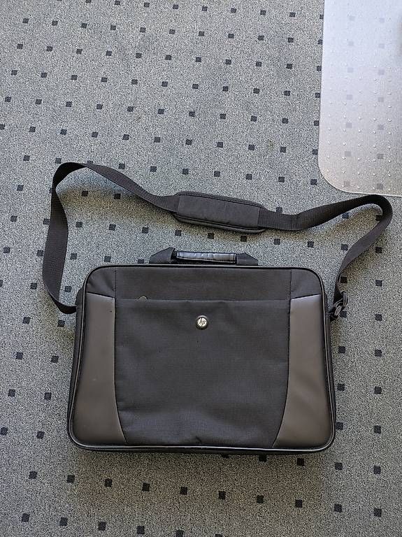 Taschen: HP Laptoptasche – Gebraucht aus Aadorf von RogeRio007