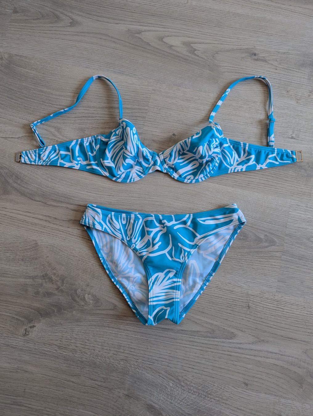 Costumi da bagno & Bikini: Blauer Bügel Bikini mit Muster Grösse S – Usato da Goldingen venduto da YouAreMySunshine