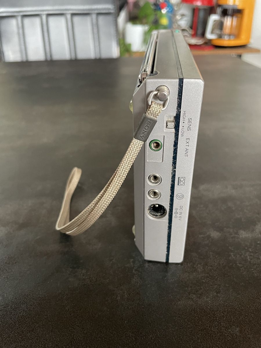 Sony Radio: Radio Sony ICF-7600D – Usato da Vallamand venduto da Bricbracbroc82 1