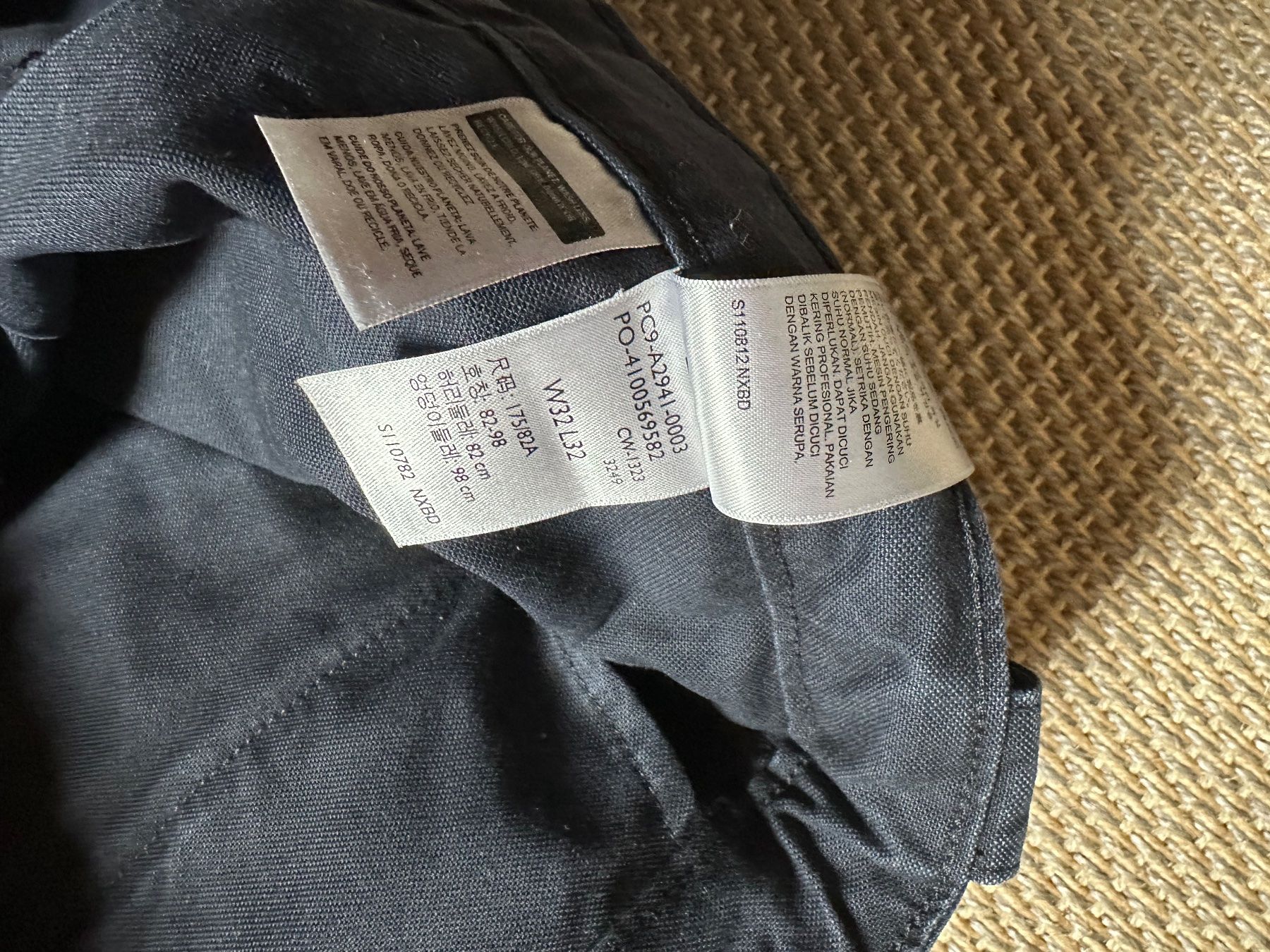 Levi's Pantaloni: Levis Skate New Utility Cargohose, 32/32, schwer, D – Usato da Mettmenstetten venduto da Starbright2 7