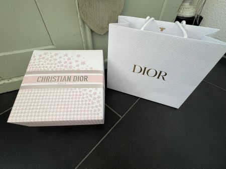 Christian Dior Box und Papiertasche