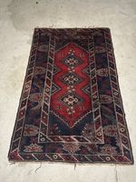 Tapis oriental chaleureux d'hiver, parfait pour votre maison