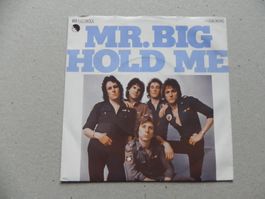 Single USA Hardrock Band Mr. Big 1977   Hold Me  /  Vampire