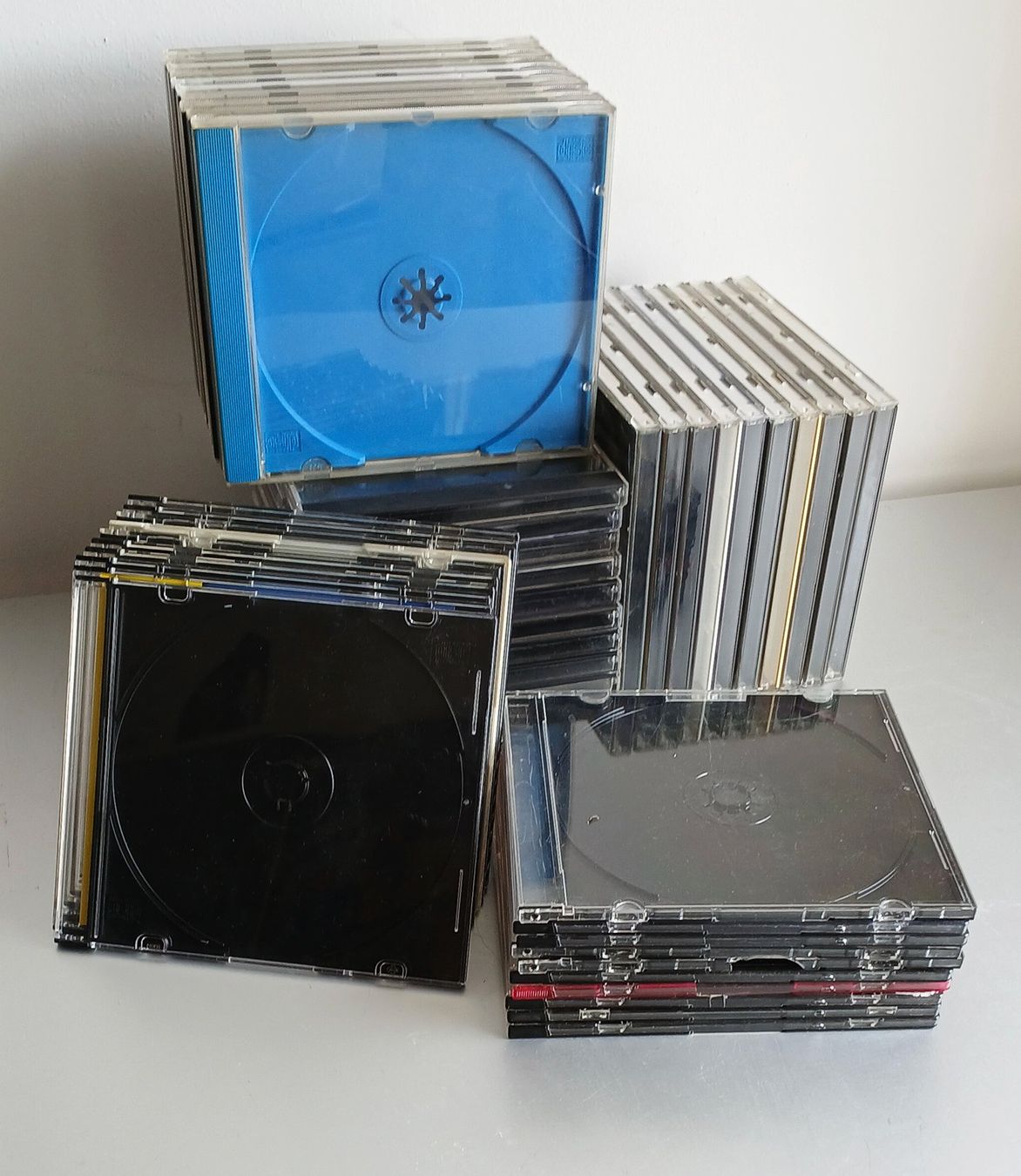 CD: 40 pezzi di Custodie per CD/DVD – Usato da Lugano venduto da Maurizio_Collector