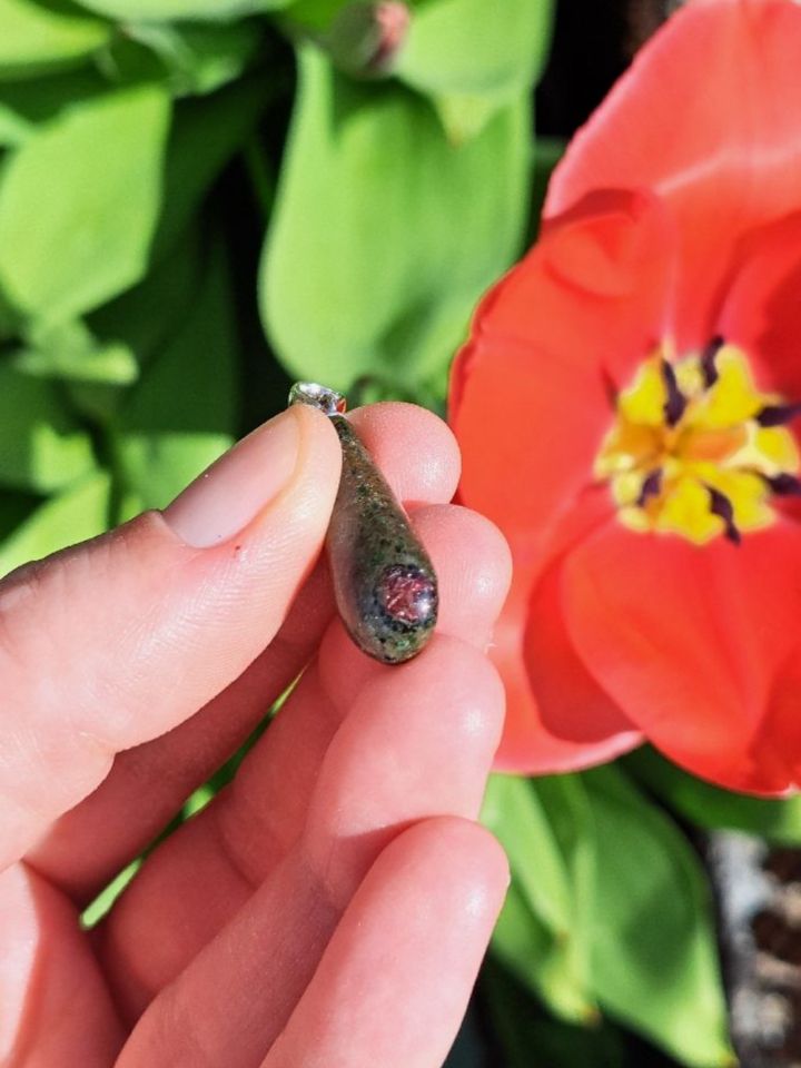 Ciondoli: Schweizer Granat & Peridotit Anhänger – Nuovo e nell'imballaggio originale da Richterswil venduto da Viorella 3