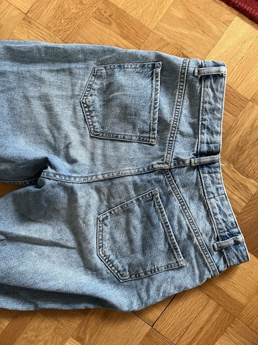 Bershka Jeans: Jeans Wide Leg – Usato da Bern venduto da ann1e 3