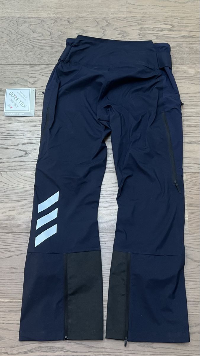 Adidas Pantaloni: Adidas Terrex Gore-Tex Hose Gr.L - Neu – Nuovo e nell'imballaggio originale da Visp venduto da bluenero 1