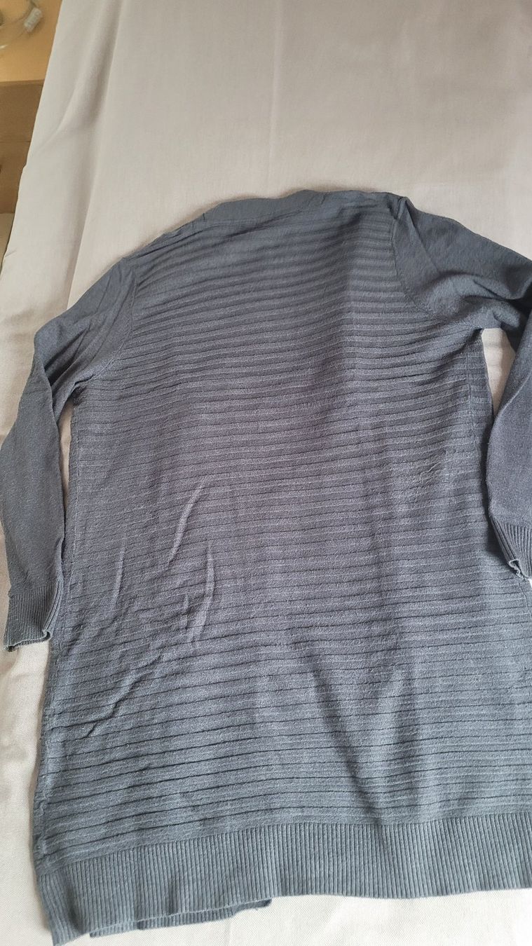 Giacche: Strickjacke Damen – Usato da Unterentfelden venduto da Koki4 1