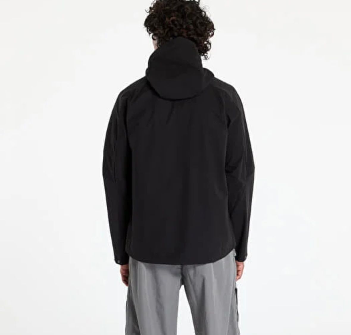 CP Company Giacche: Blouson à capuche Pro-Tek CP Company – Usato da giffers venduto da sev_c9x9 1