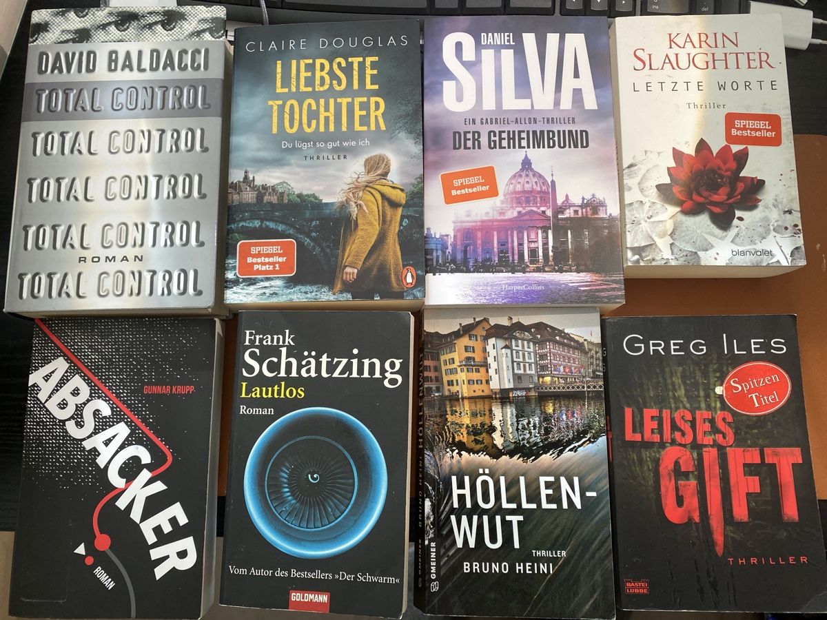 Livres: 8 nervenzerrende Thriller – D'occasion à Erlinsbach SO par Silverstorm