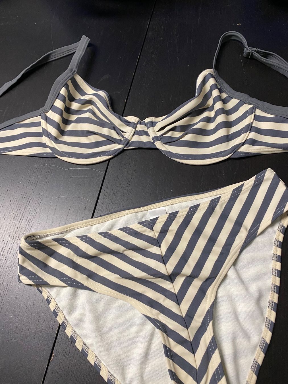 Costumi da bagno & Bikini: Bikini Badeanzug – Usato da Biel-Benken BL venduto da PANORMUS 1