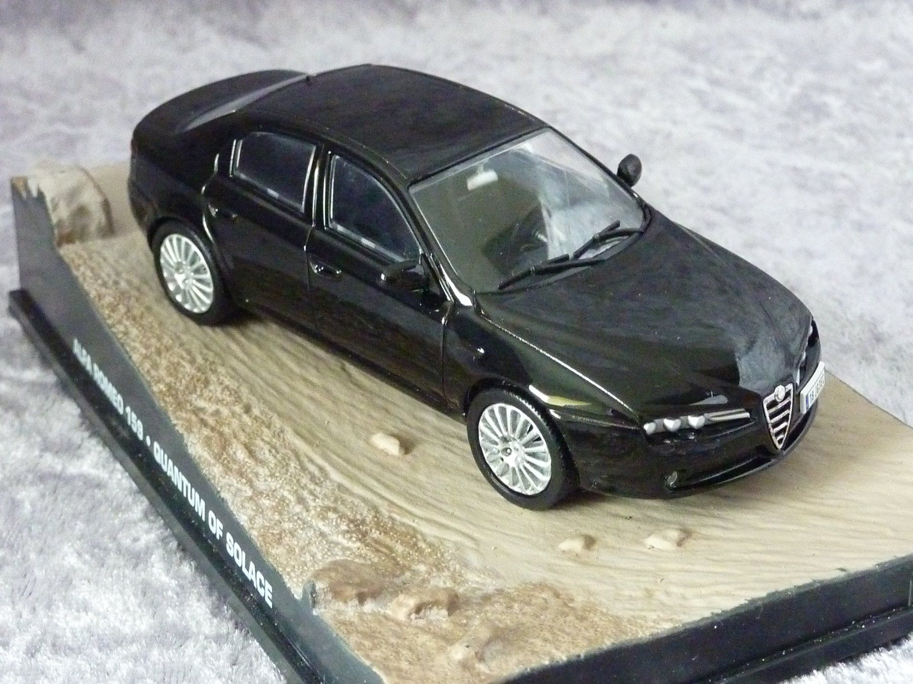 Alfa Romeo Modellini d'auto: Alfa Romeo 159 James Bond  1:43 – Nuovo (secondo la descrizione) da Dürrenäsch venduto da modellautos4you 1