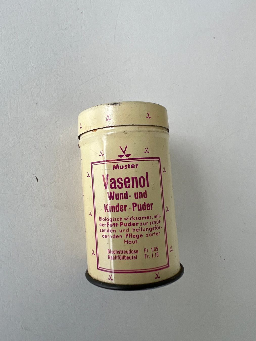 Giocattoli: Vintage Puderdösli Vasenol – Usato da Frümsen venduto da amadiss 1