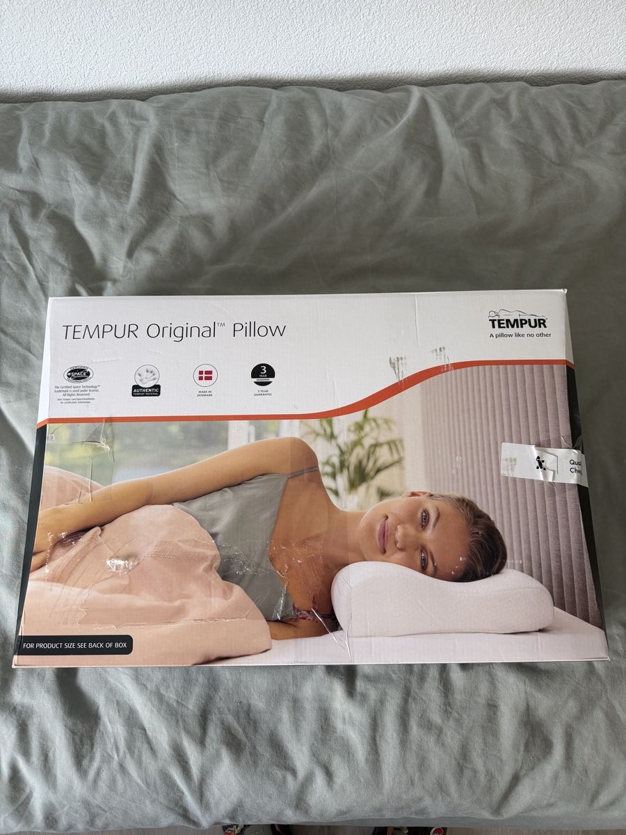 Tempur Cuscini: oreiller cervical – Nuovo e nell'imballaggio originale da Le Locle venduto da car_zj7c