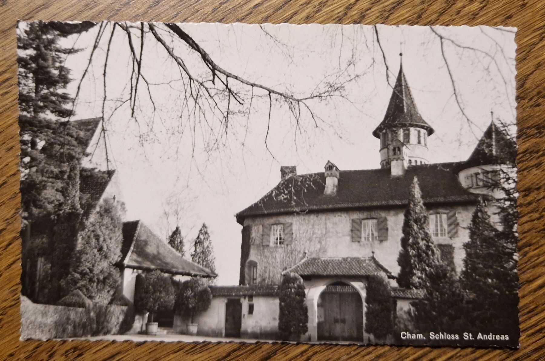 Cartoline postali: Cham, Schloss Andreas 1945, n. Romont – Usato da Ebikon venduto da Donar50