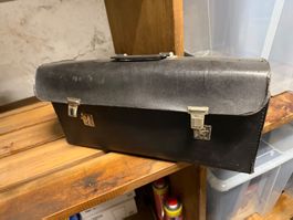Werkzeugtasche für Oldtimer, Werkzeugkiste mit Inhalt. Auto