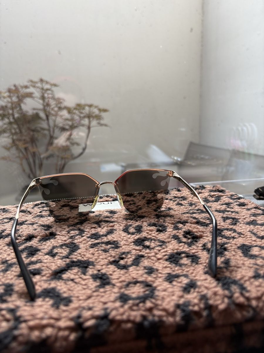 Prada Occhiali & Lenti: Lunettes de soleil Prada – Usato da Vésenaz venduto da ilomd 2