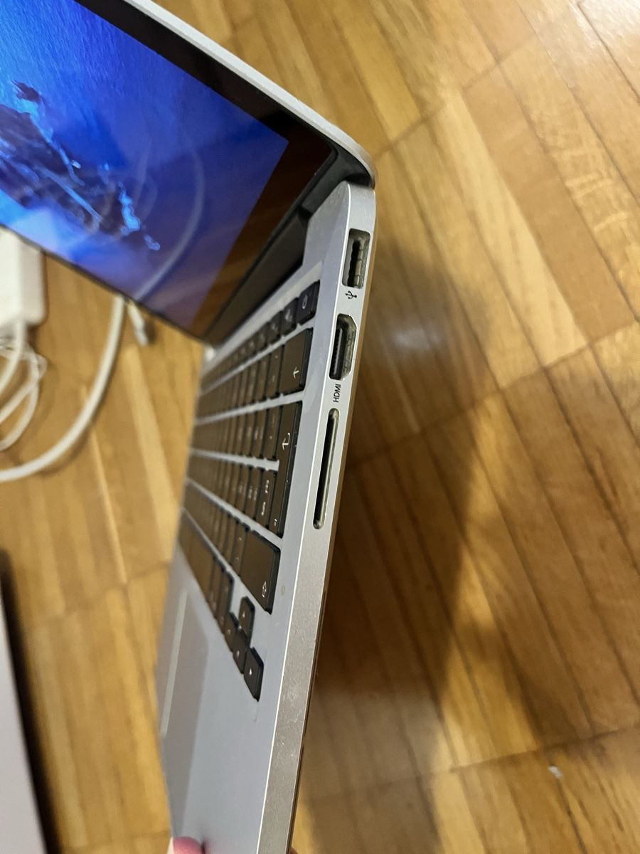 Apple Notebook: MacBook Pro 13" 2015 – Usato da Zug venduto da IndiQueen 2