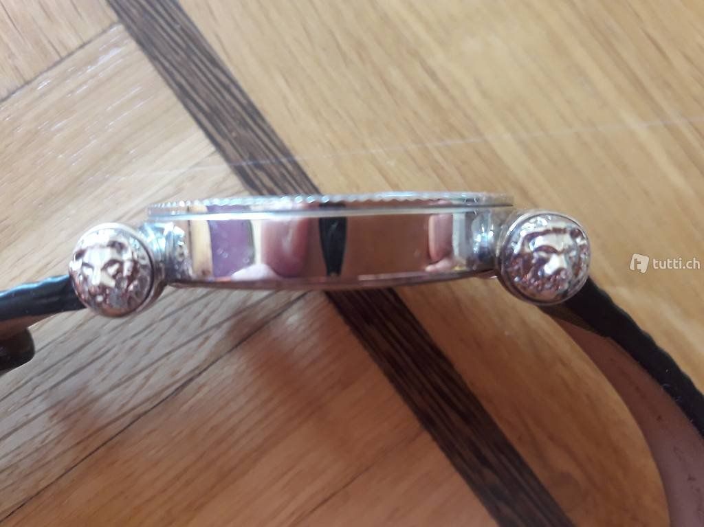 Versace Orologi: Original Versus Versace Armbanduhr – Nuovo (secondo la descrizione) da Würenlos venduto da Esmeralda74 1
