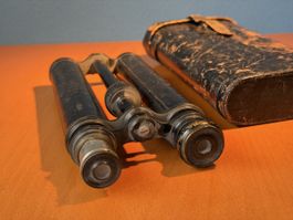 Antiques jumelles de théâtre/voyage gainées cuir — étui Emil