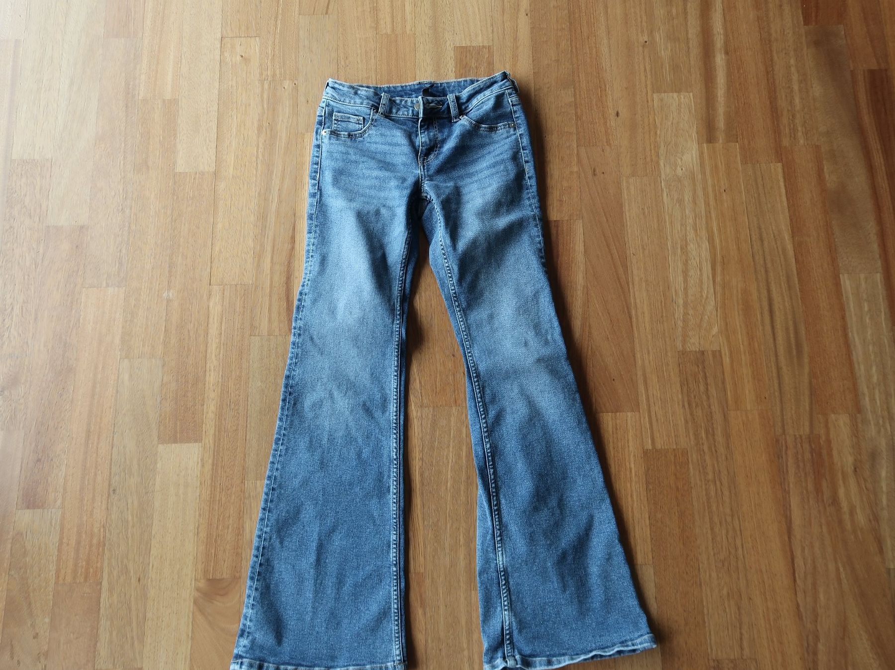 H&M Jeans: Jeans H&M, Grösse 34 – Usato da Wangen ZH venduto da Baltis01