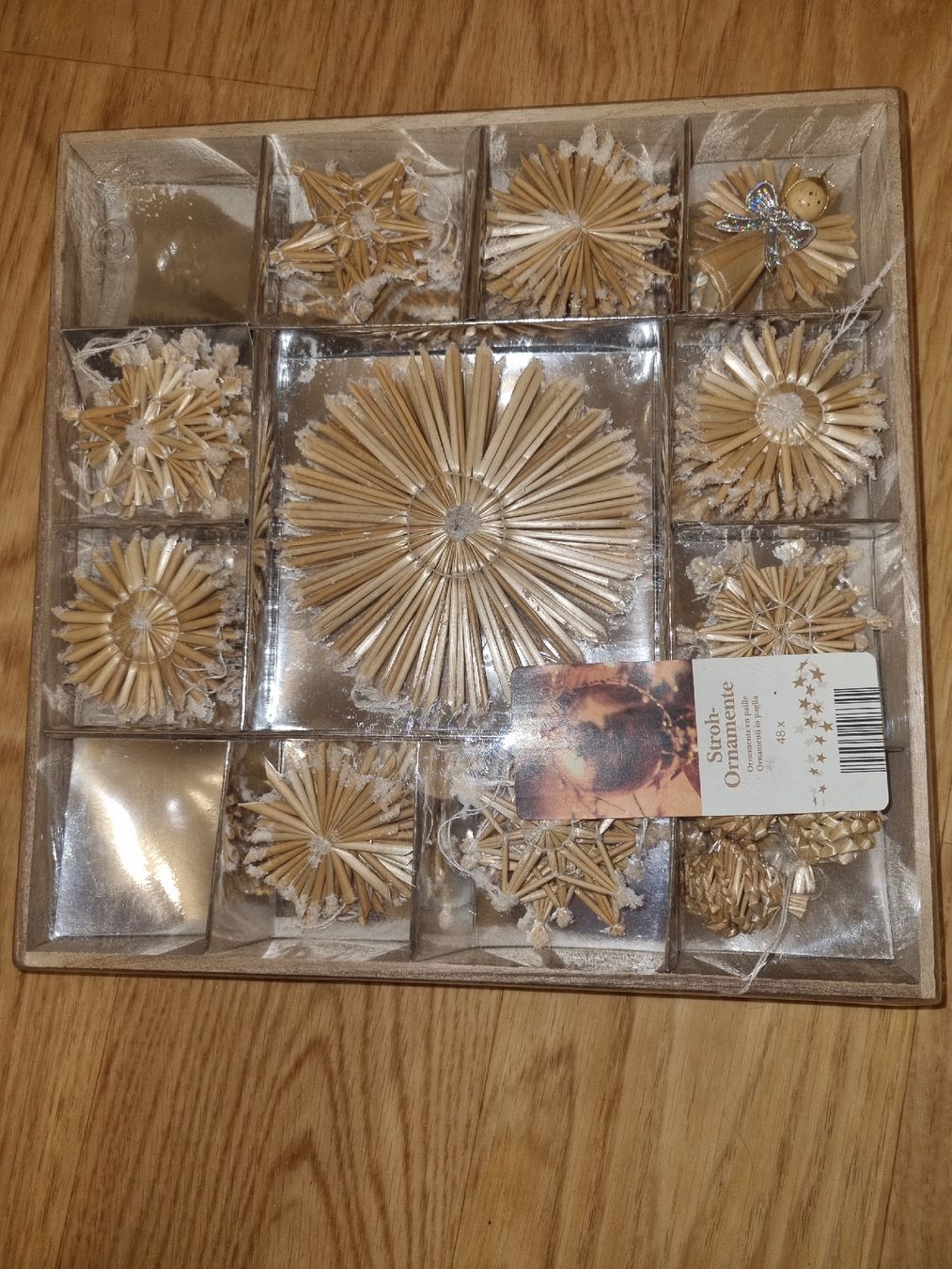 Toutes les décorations: Stroh Ornamente Set neu – D'occasion à Chur par Beimirhates