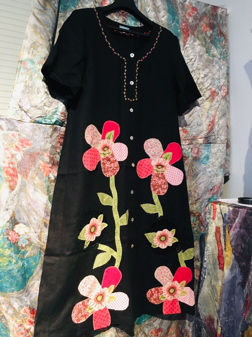 Kleider: Kleid Gr. 44 wunderschöne Stickerei!!! – Neu (gemäss Beschreibung) aus Bellinzona von ModaLugano