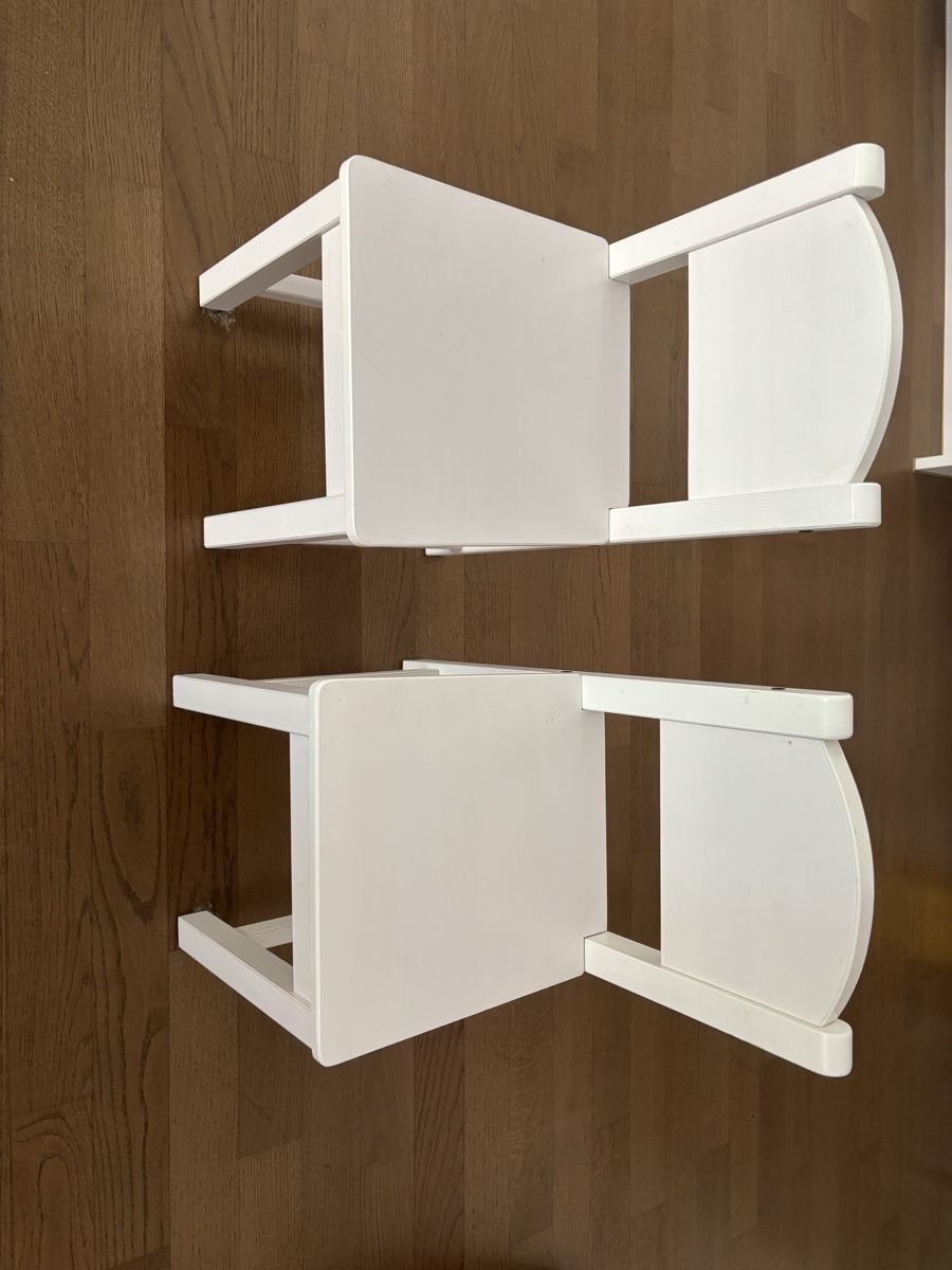 Ikea Tabourets: 2 White Childrens Stool – D'occasion à Thalwil par Luc_vda