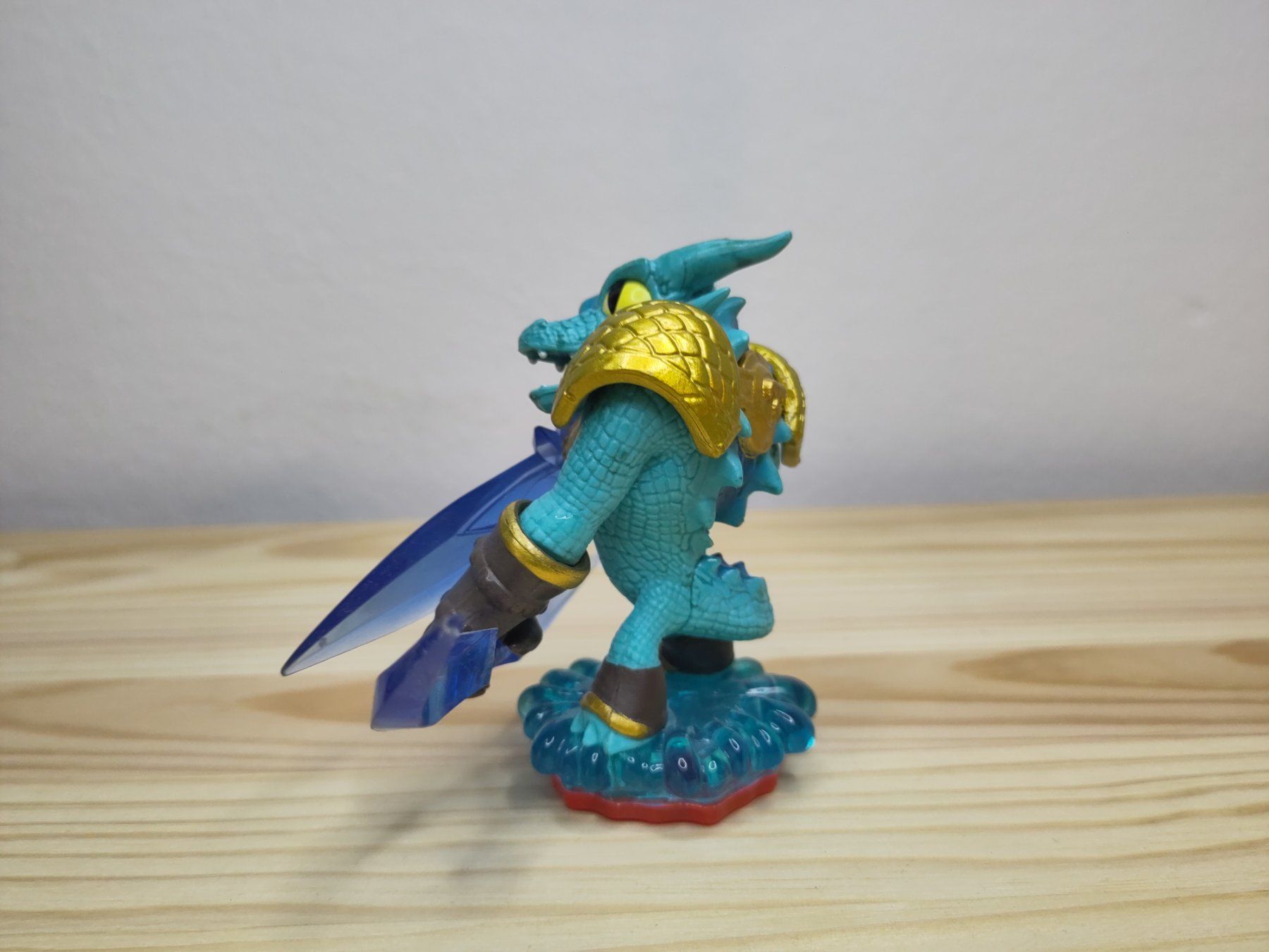Statuette: Skylanders Figur - Trap Team : Snap Shot + 1x Wasser Trap – Usato da Zug venduto da RepTCG 1