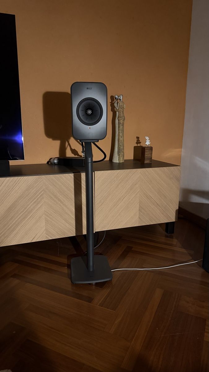 Kef Casse acustiche: KEF LSX 2 LT avec pied S1 – Usato da Martigny venduto da valaisdansmoncoeur