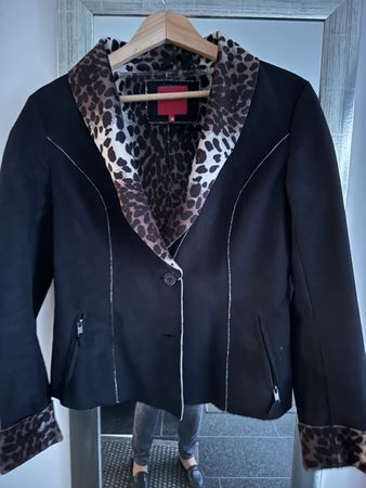 Schicker Blazer Gr. 36 Leo-Details Cappuccino