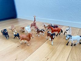 Konvolut Schleich Pferde mit Giraffe und Kamel, Top Zusta...