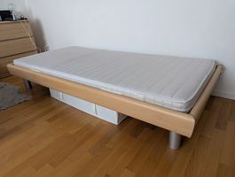 Pfister Bett inkl. Matratze & Lattenrost – verstellbar