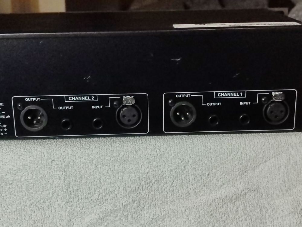 Dbx Equalizzatori: dbx 231 graphic Equalizer – Usato da Zénauva venduto da Alois6 2