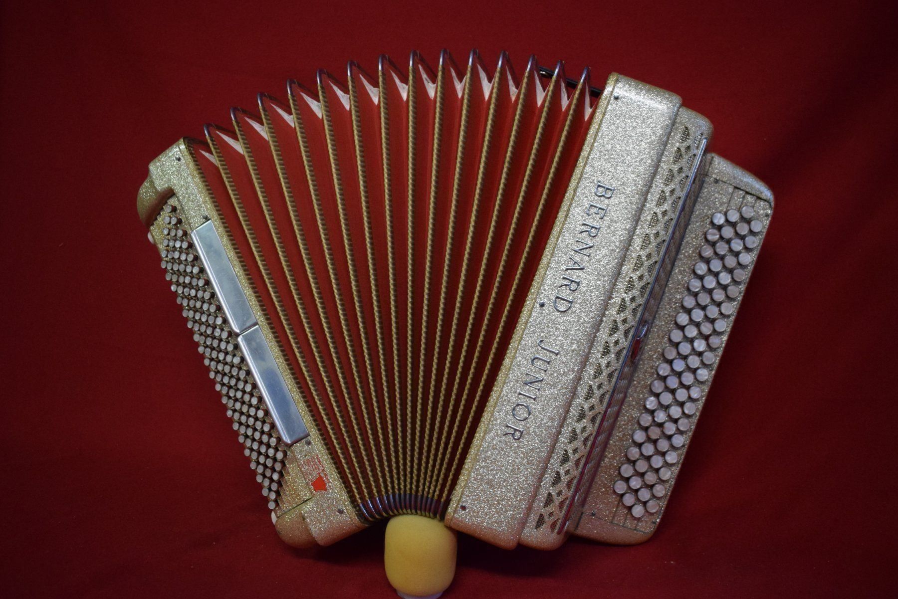 Strumenti musicali: Akkordeon chromatisch Bernard Junior – Usato da Zürich venduto da baumusik 4