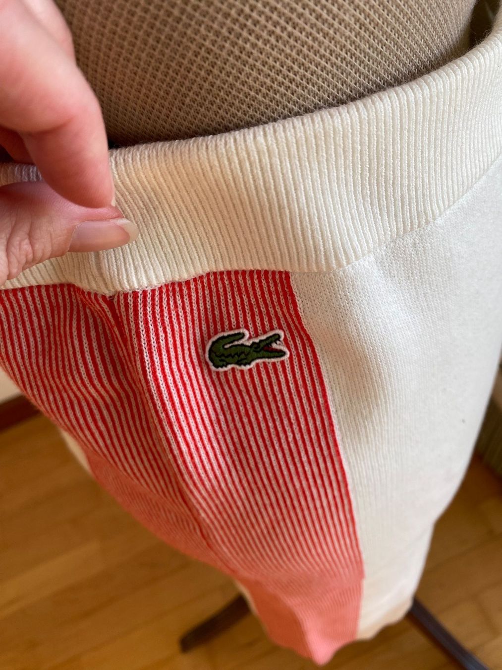 Lacoste Gonne: Jupe longue Lacoste taille 36 – Usato da Basel venduto da Maria-Alexa 3
