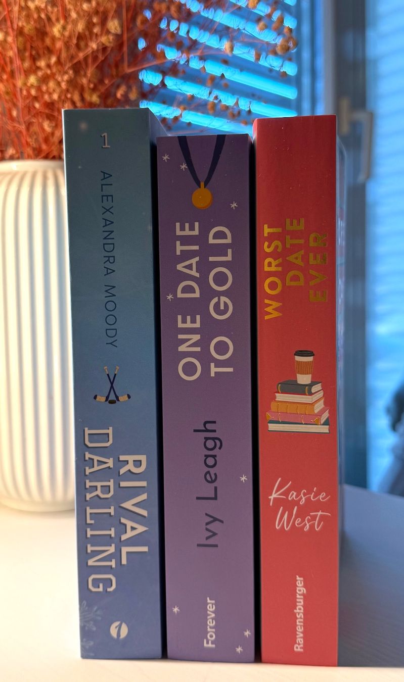 Libri: Romance-Book-Bundle inkl. Farbschnitt – Nuovo (secondo la descrizione) da Eichberg venduto da Lolapop18 3