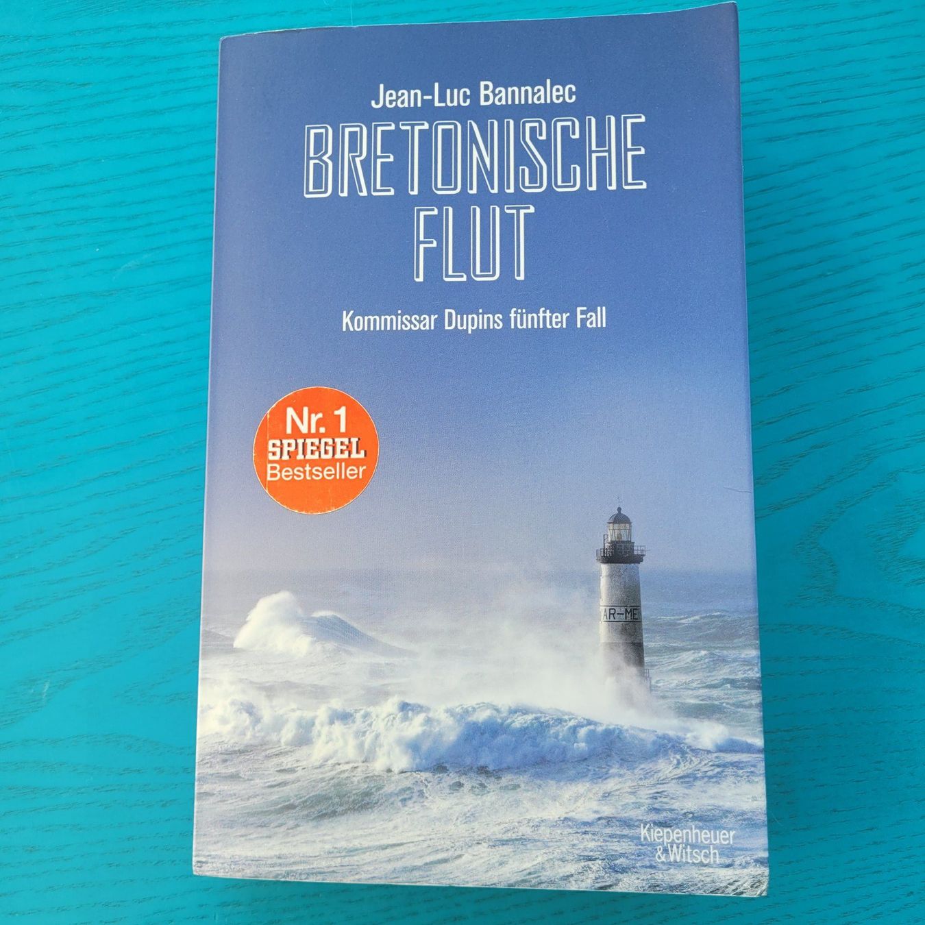 Libri: Jean Luc Bannalec- Bretonische Flut/ 5. Fall – Usato da SCHÜBELBACH venduto da CoKaHa
