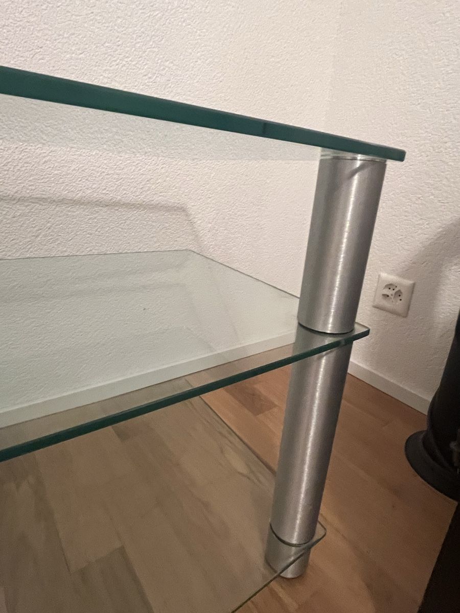 Mobili TV: TV Stand – Usato da Nyon venduto da jac_zxj6 2