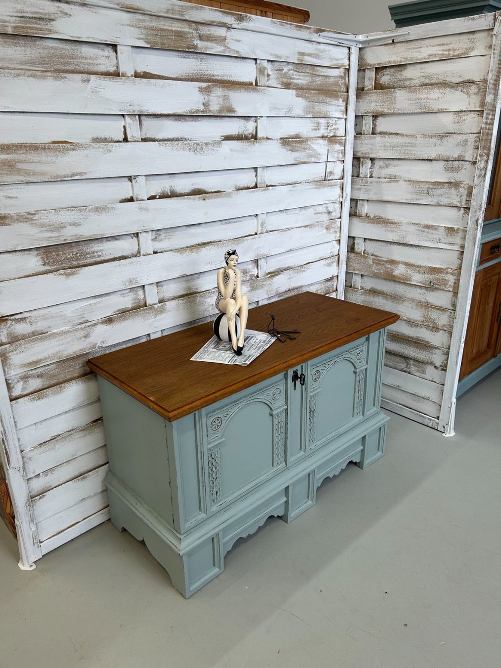 Kommoden: Kommode Truhe antik Buffet Eiche vintage restaur. börnie's – Gebraucht aus Gränichen von boernies01 1