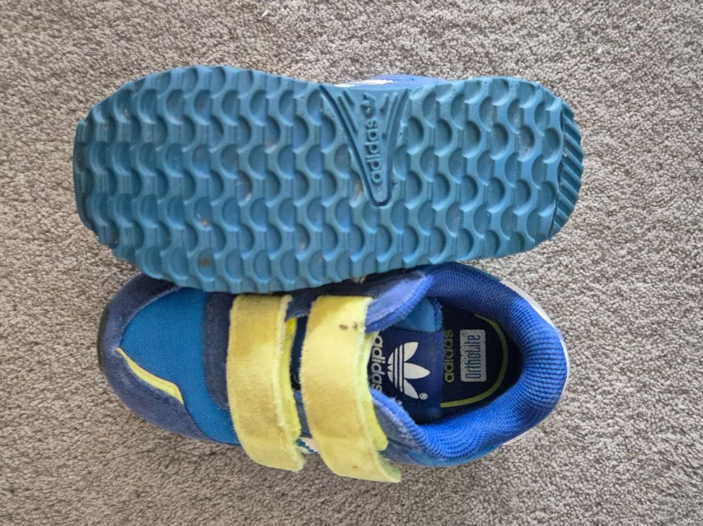 Adidas Scarpe da uomo: Adidas Sneaker Gr 22 – Usato da Zürich venduto da Nuusneiti 2