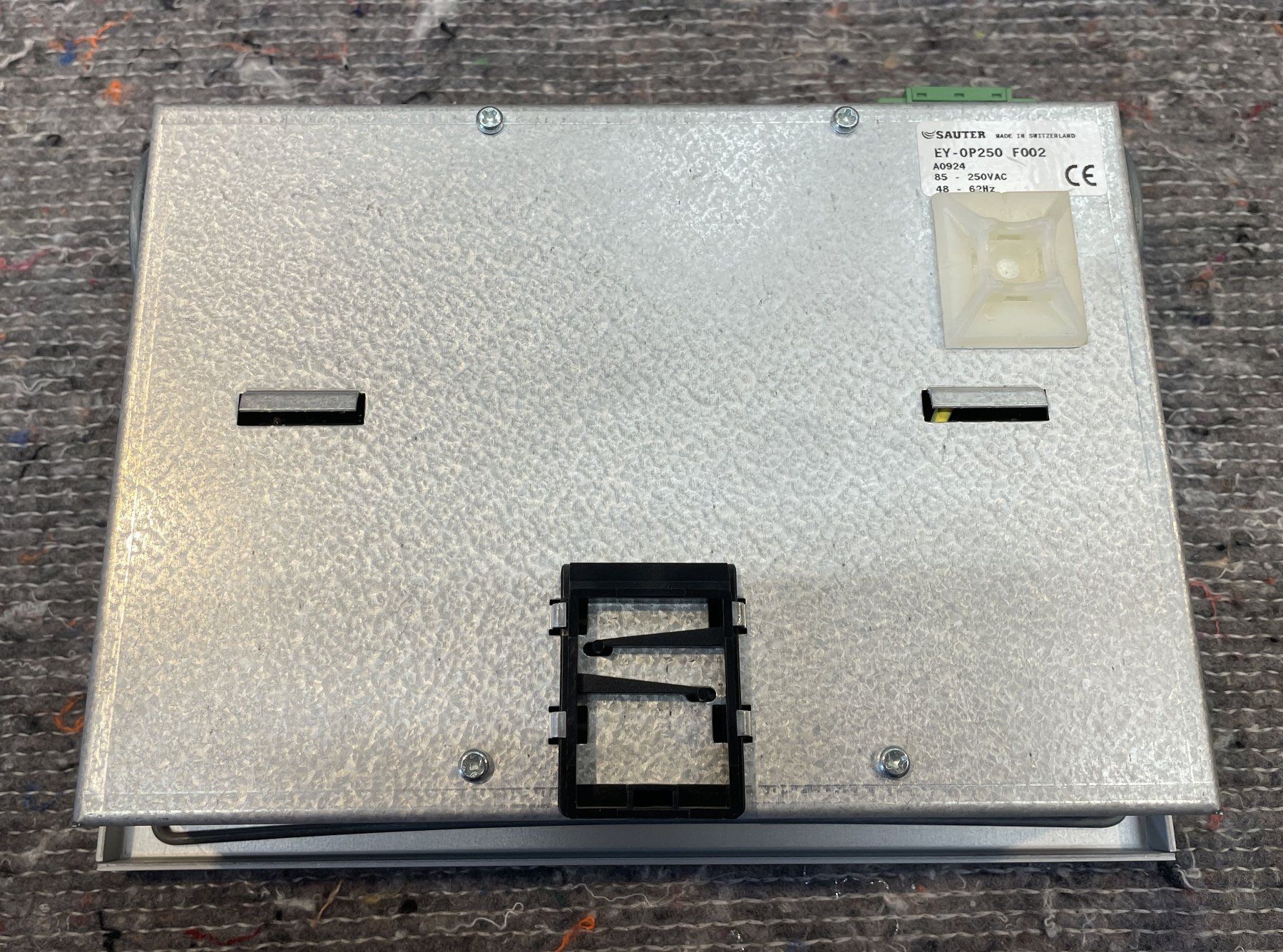 Sistema di controllo: Sauter EY - OP250 F002 – Usato da Mörigen venduto da Q4 4