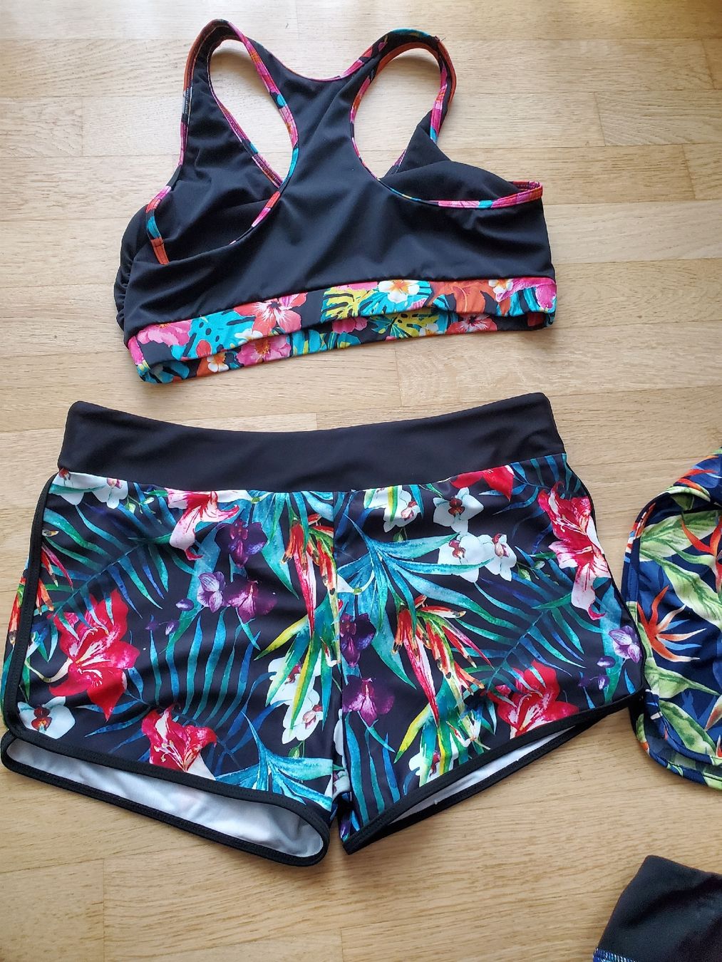 Kleiderpakete: Set Badeshort/ Short, BikiniXl – Neu (gemäss Beschreibung) aus Wetzikon ZH von Wetzicardo25 3